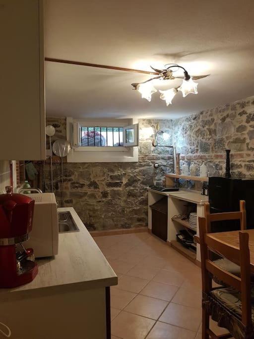 Taverna Abitazione A 15 Km Da Firenze Prato  Luaran gambar
