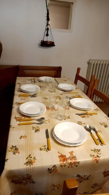 Taverna Abitazione A 15 Km Da Firenze Prato  Luaran gambar